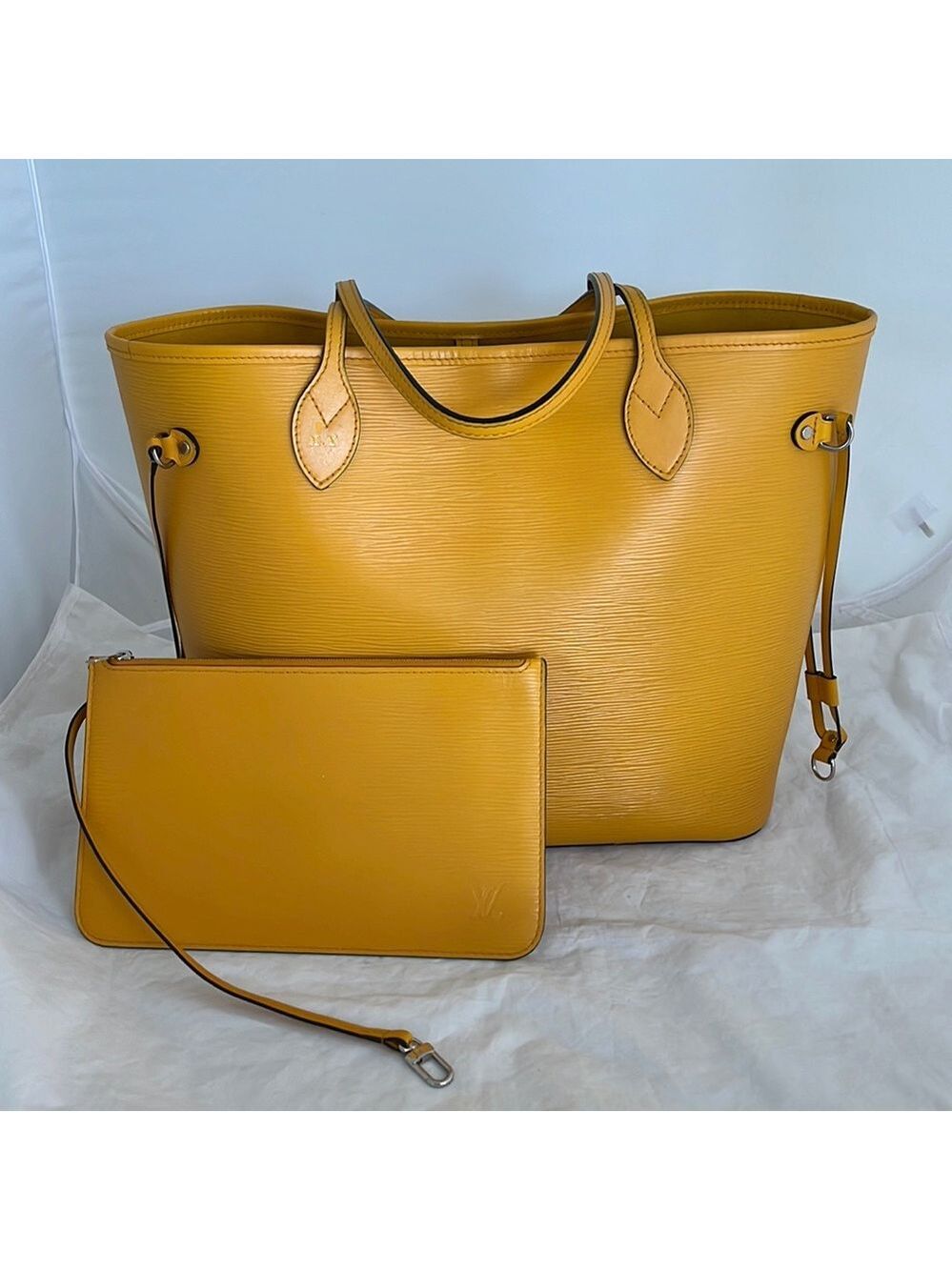 Louis Vuitton Epi Leather Neverfull MM